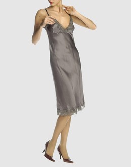 JUCCA - ROBES - Robes mi-longues sur YOOX.COM