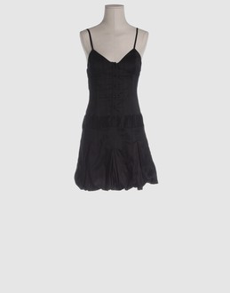 Confronta prezzi Loops vestiti vestiti corti su yoox.com