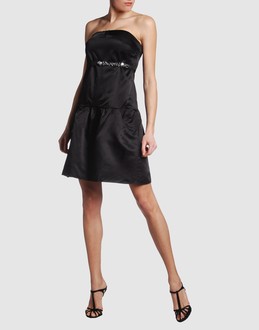 Confronta prezzi Vera wang vestiti vestiti corti su yoox.com