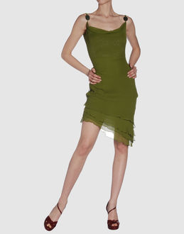 Chiffon - Crepe - Lined interior - Unfinished hems - Contrasting applications -