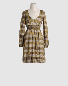 Tocca   Robes mi-longues
