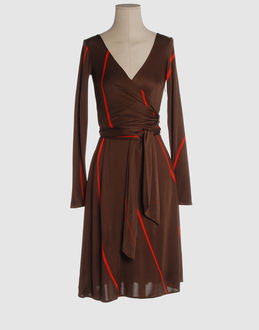 ISSA - 3/4 length dresses - at YOOX.COM