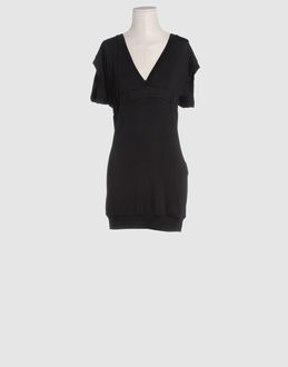 Confronta prezzi Loops vestiti vestiti corti su yoox.com