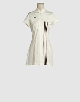 ADIDAS VESTITI Vestiti corti su YOOXCOM
