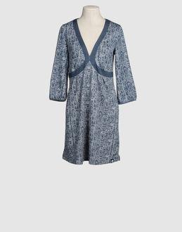 COMBOBELLA - ROBES - Robes courtes - sur YOOX.COM
