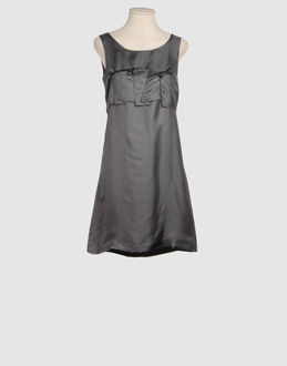 Laviniaturra   Robes courtes