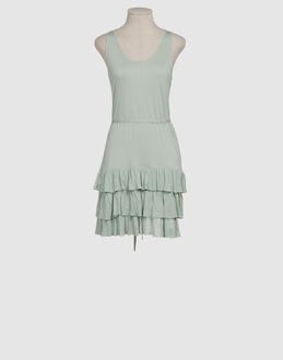 Hana   Robes courtes