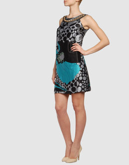  - robes - robes courtes - sur yoox.com