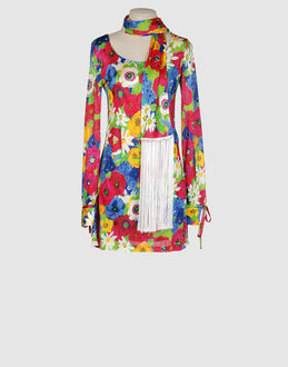 Gai Mattiolo   Robes courtes
