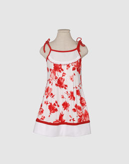Jersey Stretch Floral design Unlined Pleated detailing Dry cleanable Iron at 110� c max Do not bleac...
