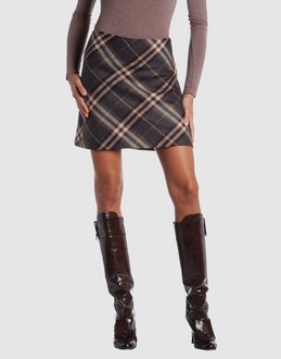 BURBERRY - レディース - スカート - ひざ丈スカート on YOOX.COMの画像