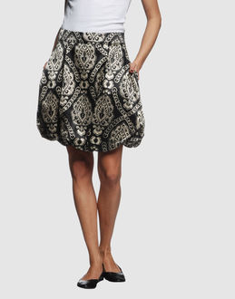Confronta prezzi Moschino jeans gonne minigonne su yoox.com