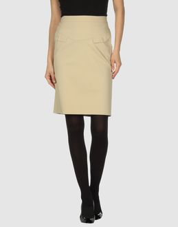 Moschino   Jupes au genou