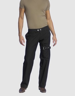 MAS_Q - PANTALONS - Pantalons sur YOOX.COM