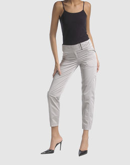 VICTOR VICTORIA - PANTALONS - Pantalons corsaires sur YOOX.COM