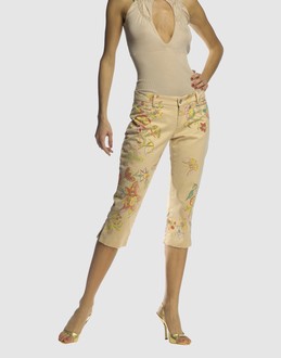 PF PAOLA FRANI - PANTALONI - Pantaloni capri su YOOX.COM