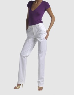 MIU MIU - PANTALONS - Pantalons classiques sur YOOX.COM