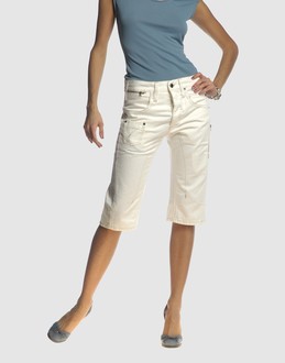 NEIL BARRETT - PANTALONS - Bermudas sur YOOX.COM