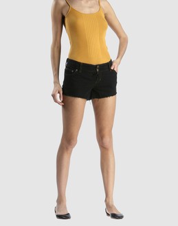 FRANKLIN & MARSHALL - PANTALONS - Shorts sur YOOX.COM