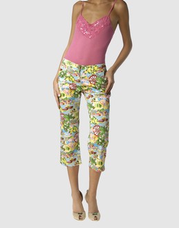 DOLCE & GABBANA BEACHWEAR - PANTALONS - Pantalons corsaires sur YOOX.COM