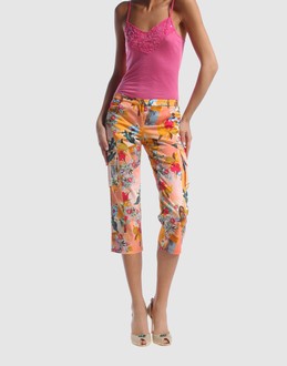 D&G BEACHWEAR - PANTALONS - Pantalons corsaires sur YOOX.COM