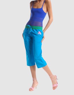D&G BEACHWEAR - PANTALONS - Pantalons corsaires sur YOOX.COM