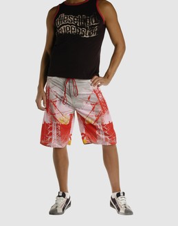 55 DSL - PANTALONS - Bermudas sur YOOX.COM