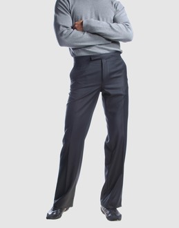 LES HOMMES - PANTALONS - Pantalons classiques sur YOOX.COM