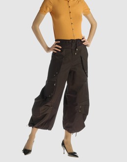 TREND LES COPAINS - PANTALONS - Pantalons corsaires sur YOOX.COM