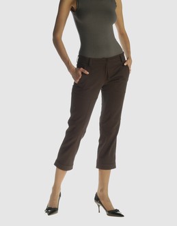 ATOS LOMBARDINI - PANTALONS - Pantalons corsaires sur YOOX.COM