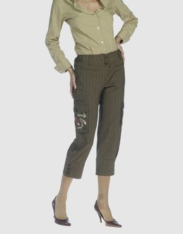 YESTERDAY NEVER DIES - PANTALONS - Pantalons corsaires sur YOOX.COM