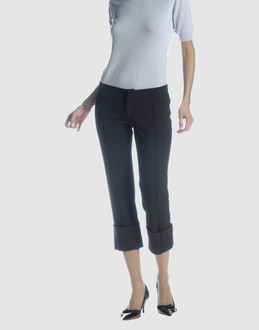 PF PAOLA FRANI - PANTALONI - Pantaloni capri su YOOX.COM