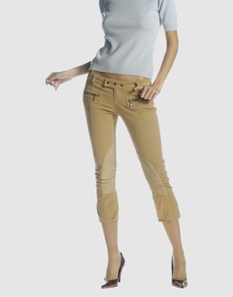 PF PAOLA FRANI - PANTALONI - Pantaloni capri su YOOX.COM