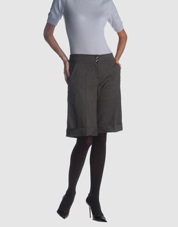 Bermudas - F�R - - ANGELA MELE MILANO -