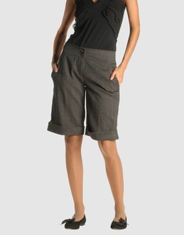 Bermudas - F�R - - ANGELA MELE MILANO -