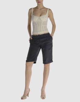 PHILOSOPHY di A. F. PANTALONI Bermuda su YOOX.COM