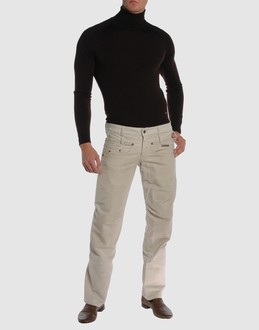 MARITHE F. GIRBAUD PANTALONI Pantaloni su YOOX.COM