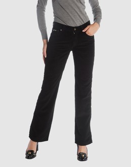 GUESS JEANS - PANTALONS - Pantalons - sur YOOX.COM
