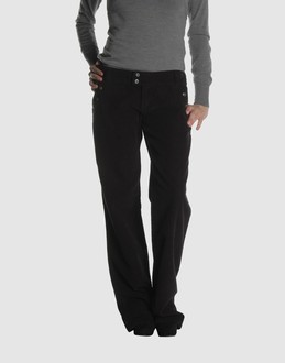D&G - レディース - パンツ - ローウエストパンツ on YOOX.COM