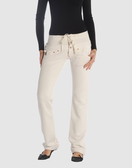 Fleece - Stretch - Snap button closing - Five pockets - Rear logo - Logo details -
