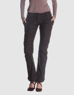 Velveteen - Belt loops - Button, zip fly closure - Three pockets -
