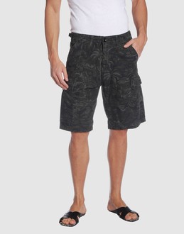 Confronta prezzi Freshjive pantaloni bermuda su yoox.com