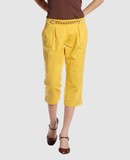 DG PANTALONI Pantaloni capri su YOOXCOM
