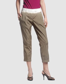 PRADA - PANTALONS - Pantalons corsaires - sur YOOX.COM