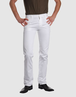 MARC JACOBS PANTALONI Pantaloni su YOOXCOM