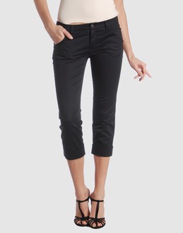 PRADA SPORT - PANTALONS - Pantalons corsaires - sur YOOX.COM