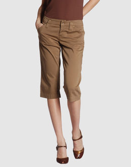 FORNARINA - PANTALONS - Pantalons corsaires - sur YOOX.COM
