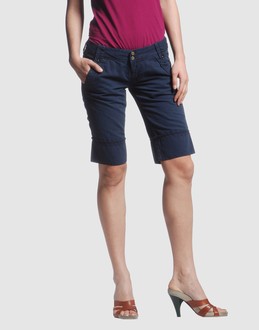 DIESEL - PANTALONS - Bermudas - sur YOOX.COM