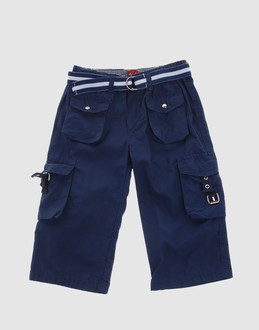 UE PANTALONS Pantalons sur YOOXCOM