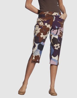 DONDUP PANTALONI Pantaloni capri su YOOX.COM